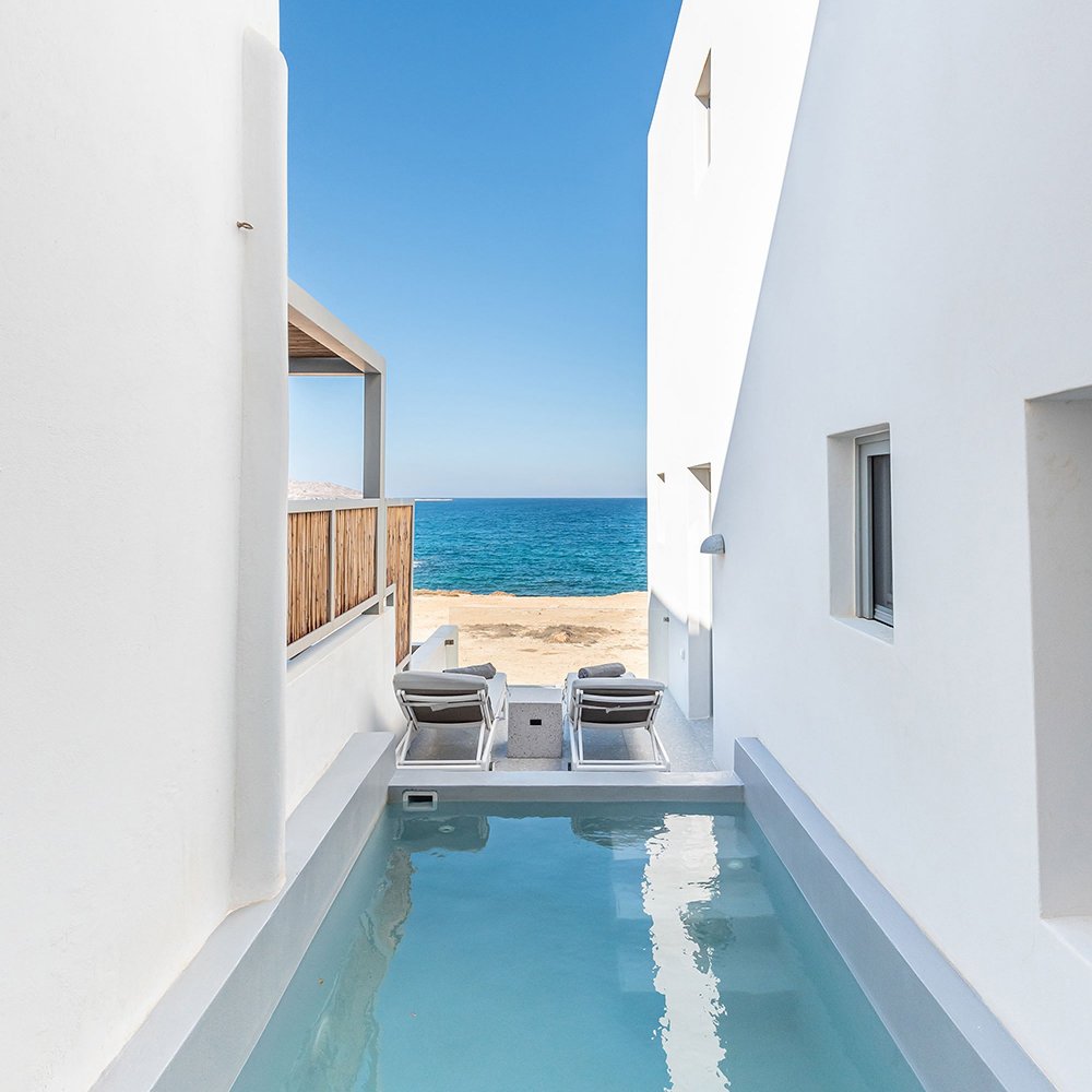 Suite with Private Plunge Pool & Sea View